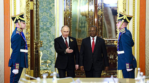 Wladimir Putins Einfluss in Afrika spaltet den Kontinent