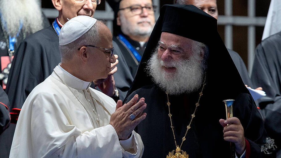 Pope Attends Vatican Peace Prayer