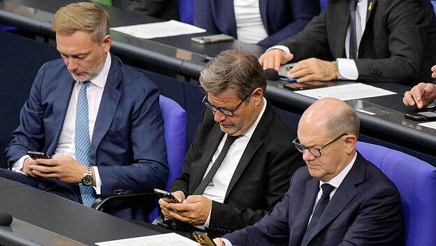 Christian Lindner, Robert Habeck und Olaf Scholz in der 191. Sitzung des Deutschen Bundestages