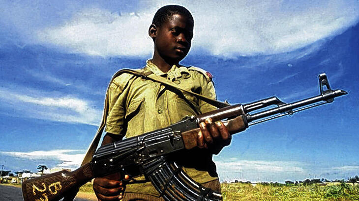 Kindersoldat der ugandischen „Lord's Resistance Army“.