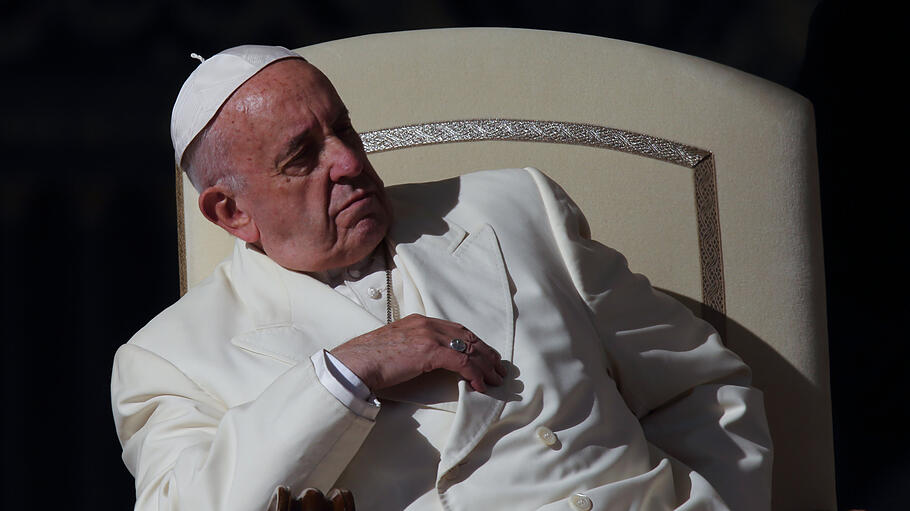 Papst Franziskus bei seiner wöchentlichen Generalaudienz auf dem Petersplatz