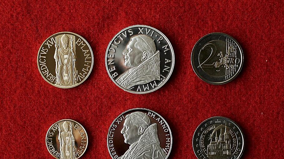 Euromünzen zum Pontifikat von Papst Benedikt XVI.