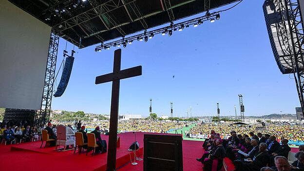 Weltjugendtag in Lissabon: Papst Franziskus bei einer Messe