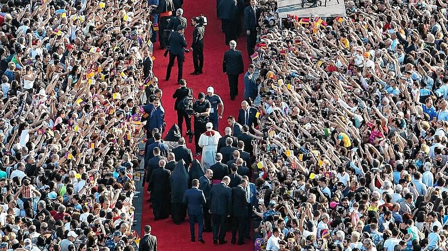 Pope Francis visits Armenia
