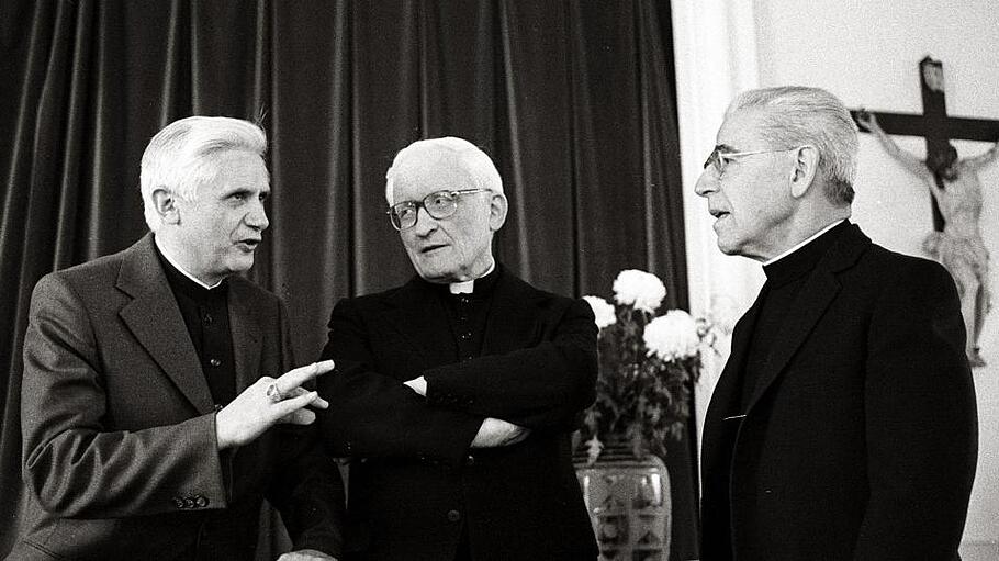 Kardinal Ratzinger auf der Bischofskonferenz im Jahr 1979.