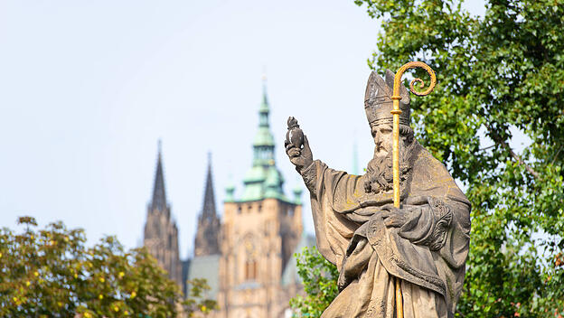 Statue des Heiligen Augustinus von Hippo in Prag
