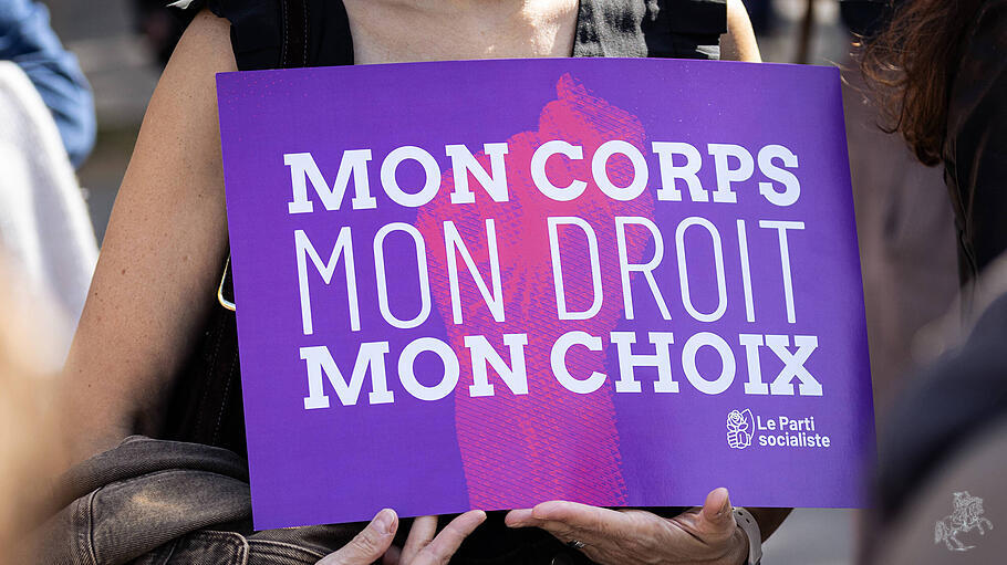 Abtreibungsdemo in Paris