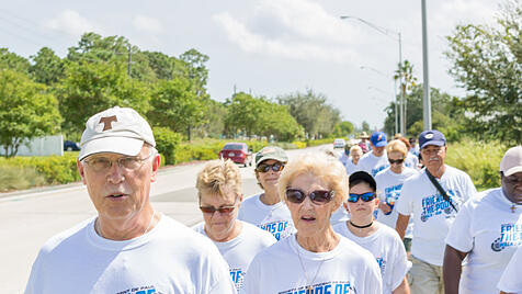 Gemeindemitglieder auf einem Spendenlauf