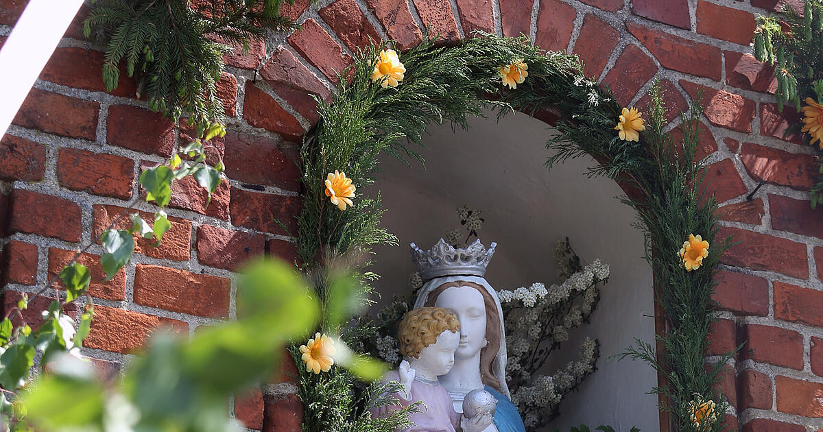 Mutter Maria Nimm Mich An Die Hand Nimm mich an die Hand! | Die Tagespost