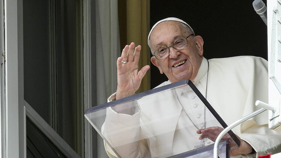 Papst Franziskus beim Angelus am 22.09.