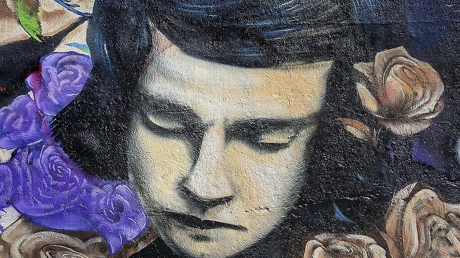 Graffito mit einem Portrait Sophie Scholls im Münchener Schlachthofgelände