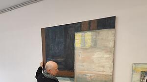 Gute Bilder brauchen keine Rahmen: Michael Mohrs Arbeiten entwickeln in der H&auml;ngung skulpturale Kraft.