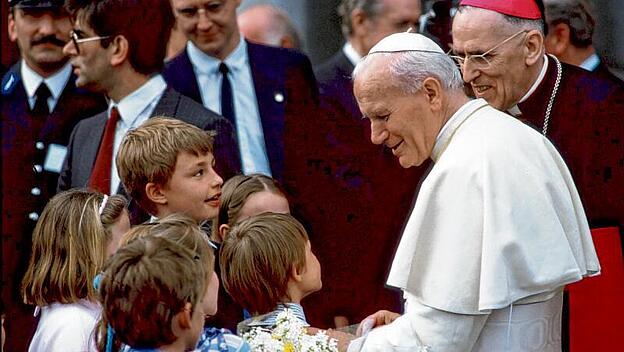 Johannes Paul II.: Millionen  Menschen erlebten ihn als liebevollen, zugewandten Seelsorger