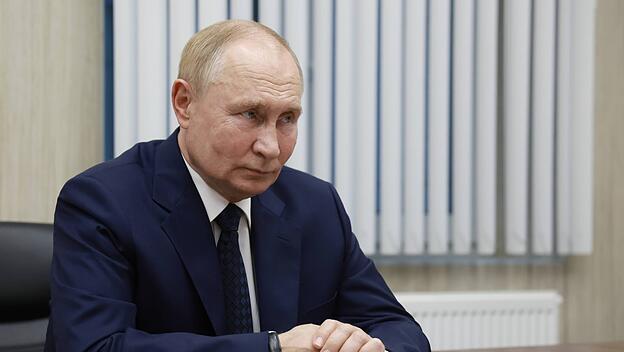 Putin ist der Mann, der in Russland alle Fäden in der Hand hält.