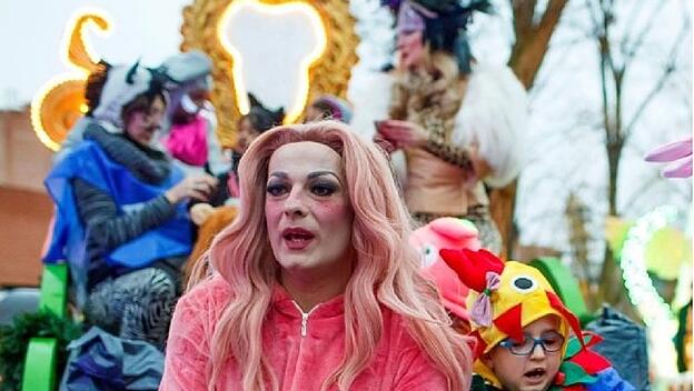Spanien diskutiert die Teilnahme von Transvestiten bei den traditionellen Weihnachtsfeiern.