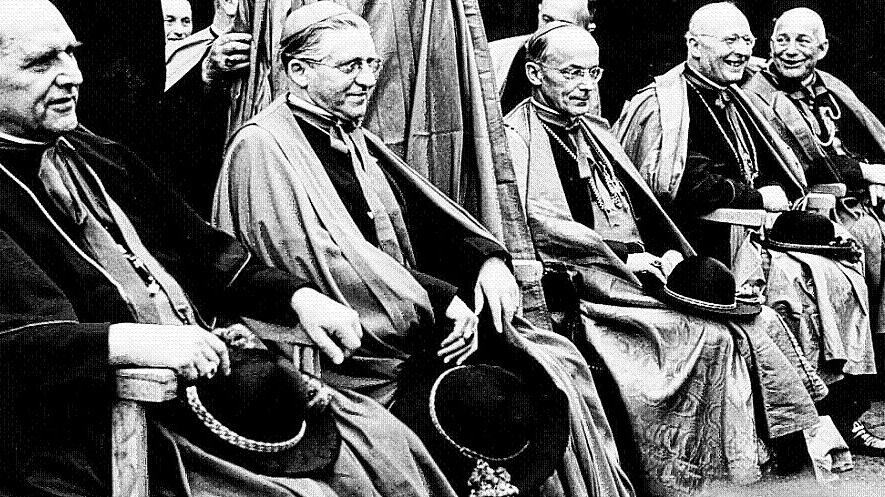 Deutsche Bischöfe beim Katholikentag 1948