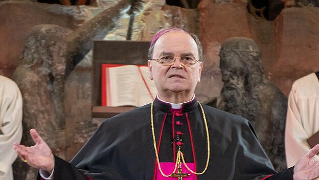 Augsburger Bischof  Bertram Meier warnt in Rom vor extremen Haltungen