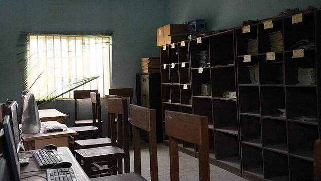 Klassenraum der Government Girls Secondary School in Jangebe.