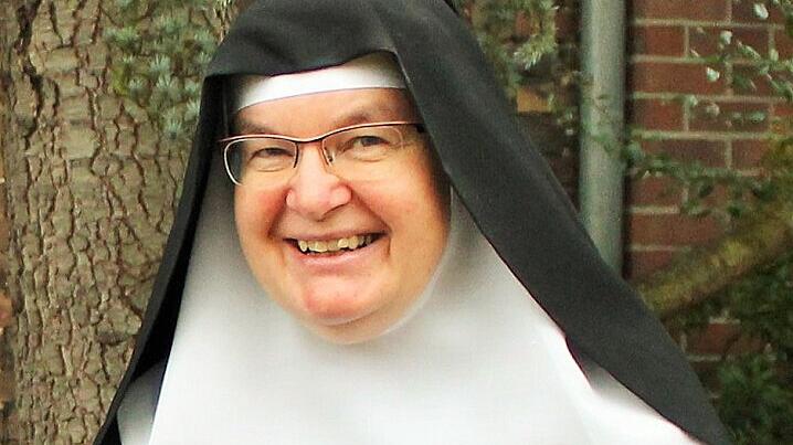 Schwester Ruth.JJ