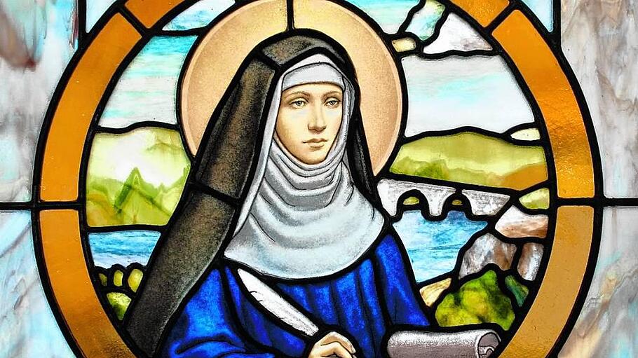Hildegard von Bingen, dargestellt auf einem Fenster von St. Martha in Morton Grove