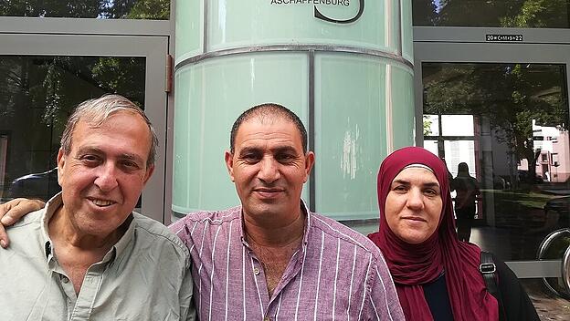 Sommer 2022: Rami Elhanan (links), mit Bassam und dessen Frau