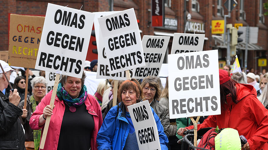 Demonstration gegen Rechtspopulismus