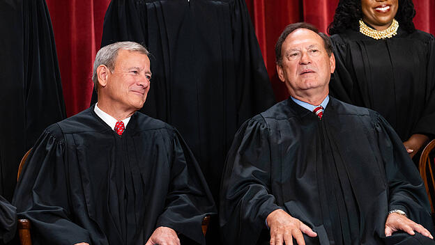 Die Obersten Richter John G. Roberts und Samuel Alito