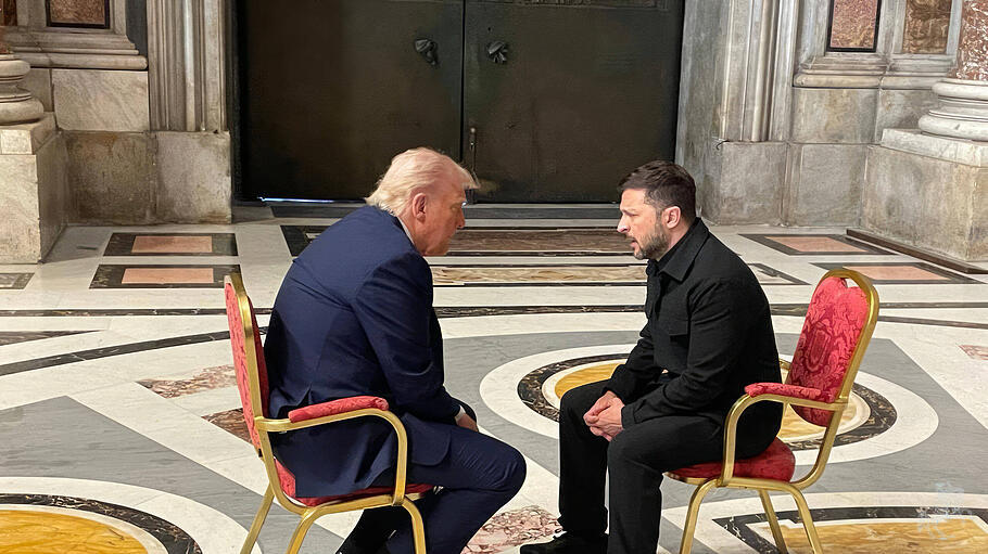 Der US-Präsident Donald Trump und der ukrainische Präsident Wolodymyr Selenskyj