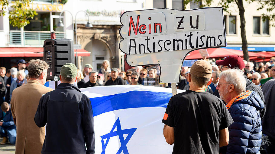 Teilnehmer einer pro-israelischen Demonstration in Köln