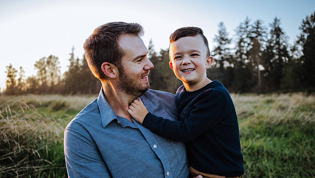 Vater mit Sohn
