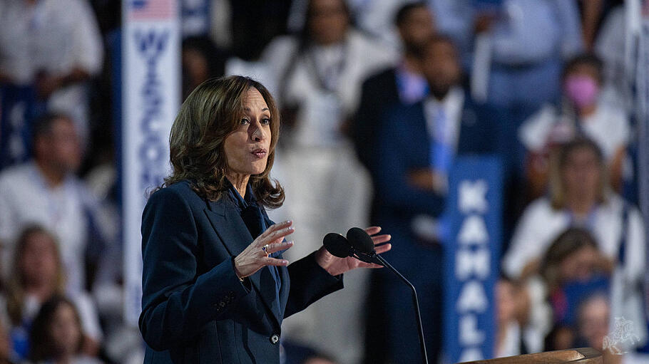 Kamala Harris beim  Parteitag der Demokraten