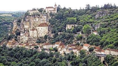 Rocamadour umschmiegt die Felsen &ndash; ein herrlicher Blick.