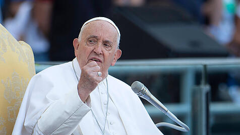 Papst Franziskus führt auch eine persönliche Synode mit seinen Interviews.