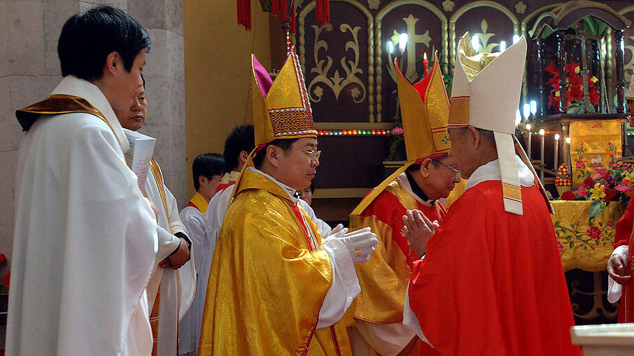 China verlangt von Geistlichen staatliche Registrierung