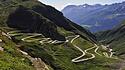 Serpentinen am Gotthardpass in den Schweizer-Alpen.