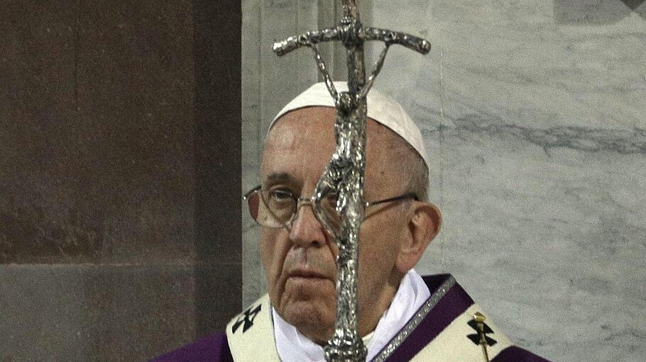 Papst feiert Aschermittwoch