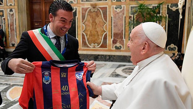 Papst Franziskus und ASMEL