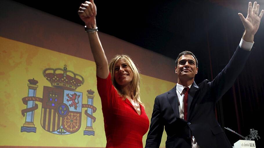 Der sozialistische Ministerpräsident Pedro Sánchez mit seiner Ehefrau Begona Gomez