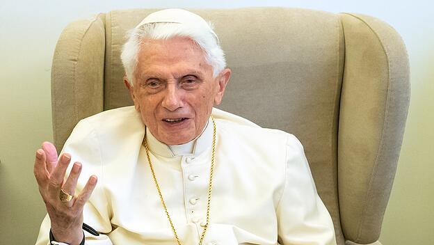 Der Angriff der „Zeit“ auf den emeritierten Papst ist schwach untermauert