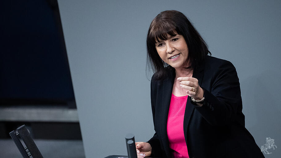 Die fraktionslose Bundestagsabgeordnete Joana Cotar wünscht sich einen konservativ-freiheitlichen Zusammenschluss.
