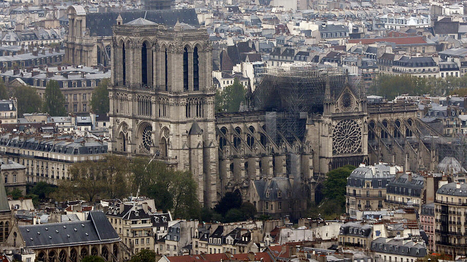 Nach dem verheerenden Brand der Kathedrale Notre-Dame