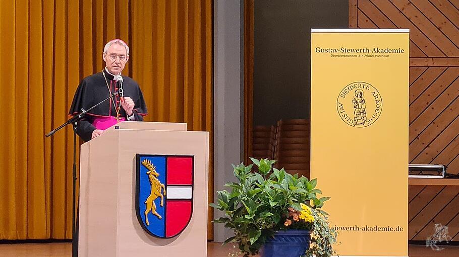 Erzbischof Gänswein sprach beim Sommerkurs der Gustav-Siewerth-Akademie