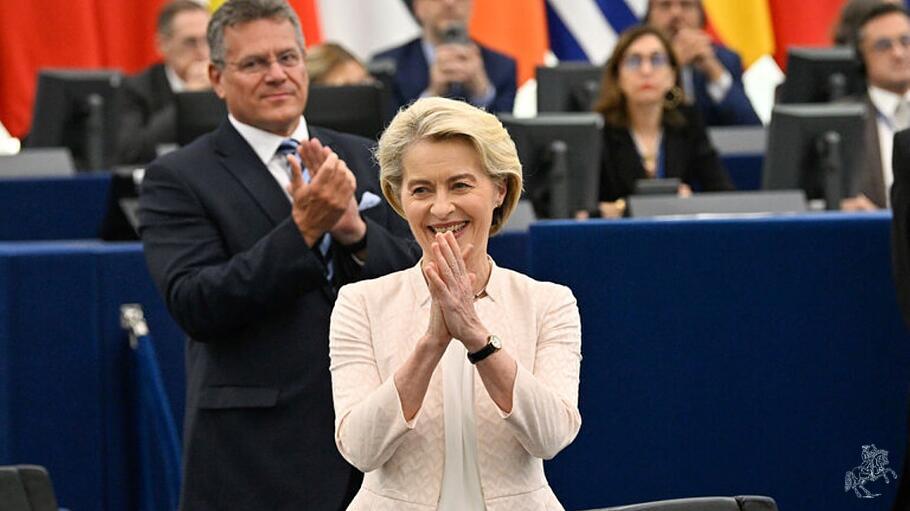 Ursula von der Leyen bleibt Präsidentin der EU-Kommission