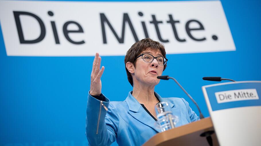Annegret Kramp-Karrenbauer Pressekonferenz
