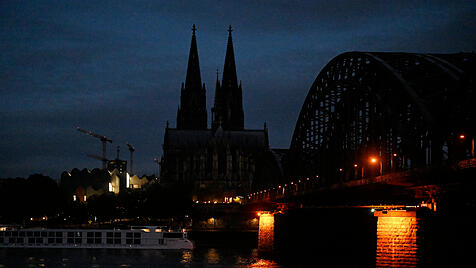 Morgens in Köln - Energie sparen