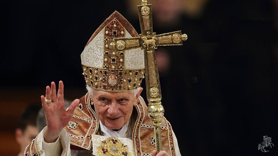 Benedikt XVI. vermachte sein Pektorale seiner Heimatpfarrei St. Oswald in Traunstein.