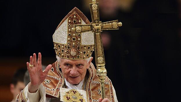 Benedikt XVI. vermachte sein Pektorale seiner Heimatpfarrei St. Oswald in Traunstein.