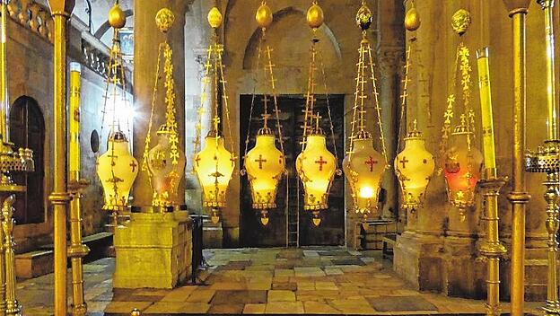 Grabeskirche in Jerusalem: Unmittelbar hinter der Eingangstür