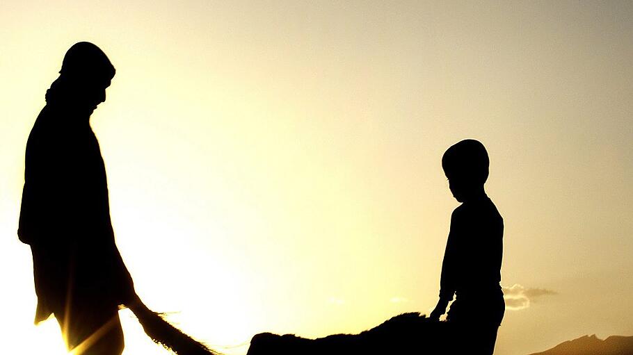 Die Weihnachtsbotschaft hat zunächst die Herzen einfacher Hirten erreicht.