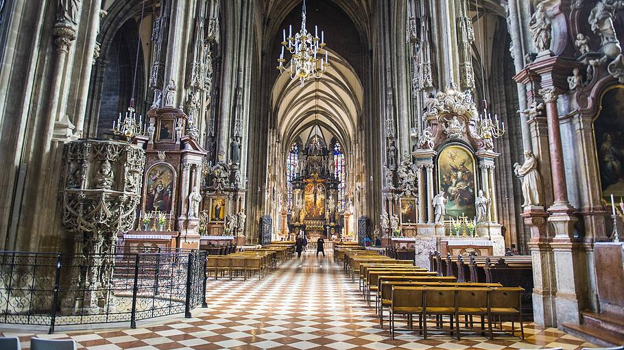 Stephansdom Innenansicht